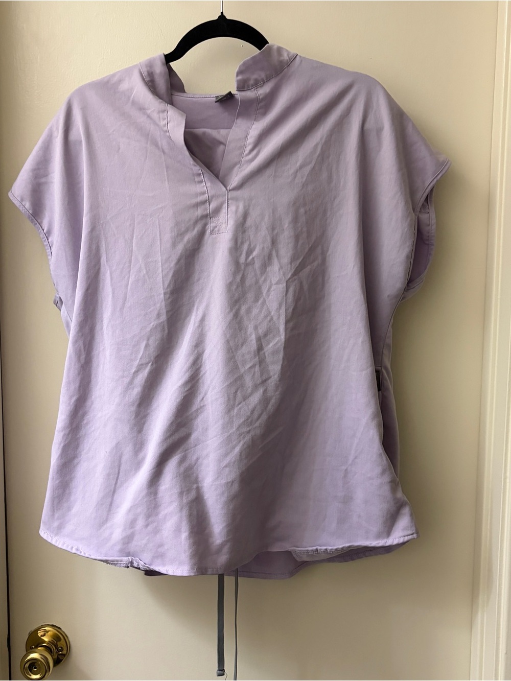 Lavender Split-Neck Womenโs Scrub Top and pants- Casual Relaxed Fit